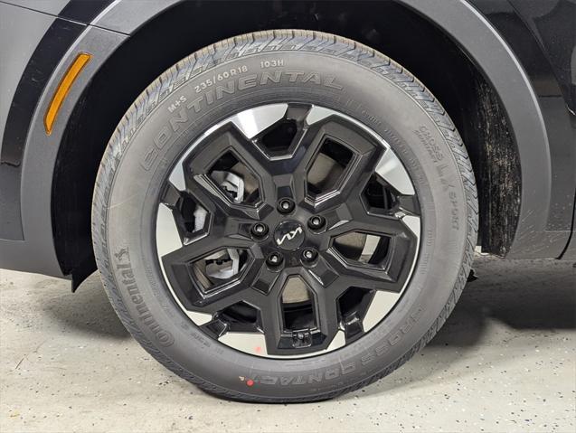 new 2025 Kia Sorento car, priced at $38,495