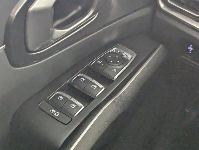 new 2025 Kia Sorento car, priced at $38,495