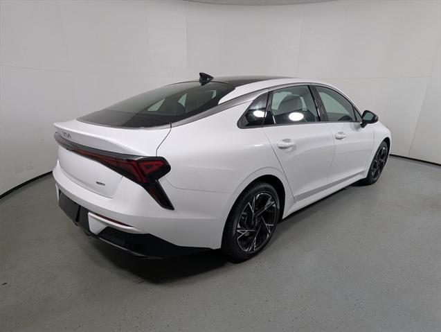 new 2025 Kia K5 car, priced at $32,175
