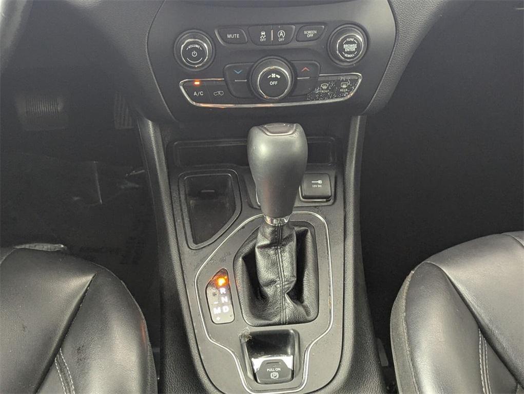 used 2019 Jeep Cherokee car, priced at $7,495