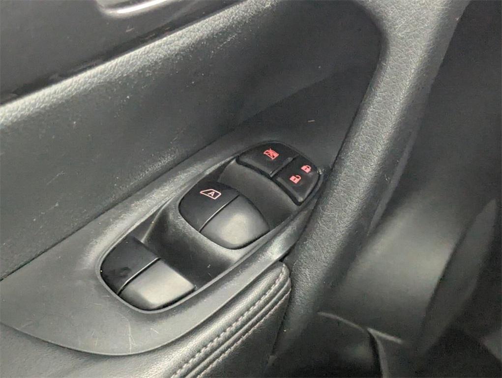 used 2020 Nissan Rogue car, priced at $15,491