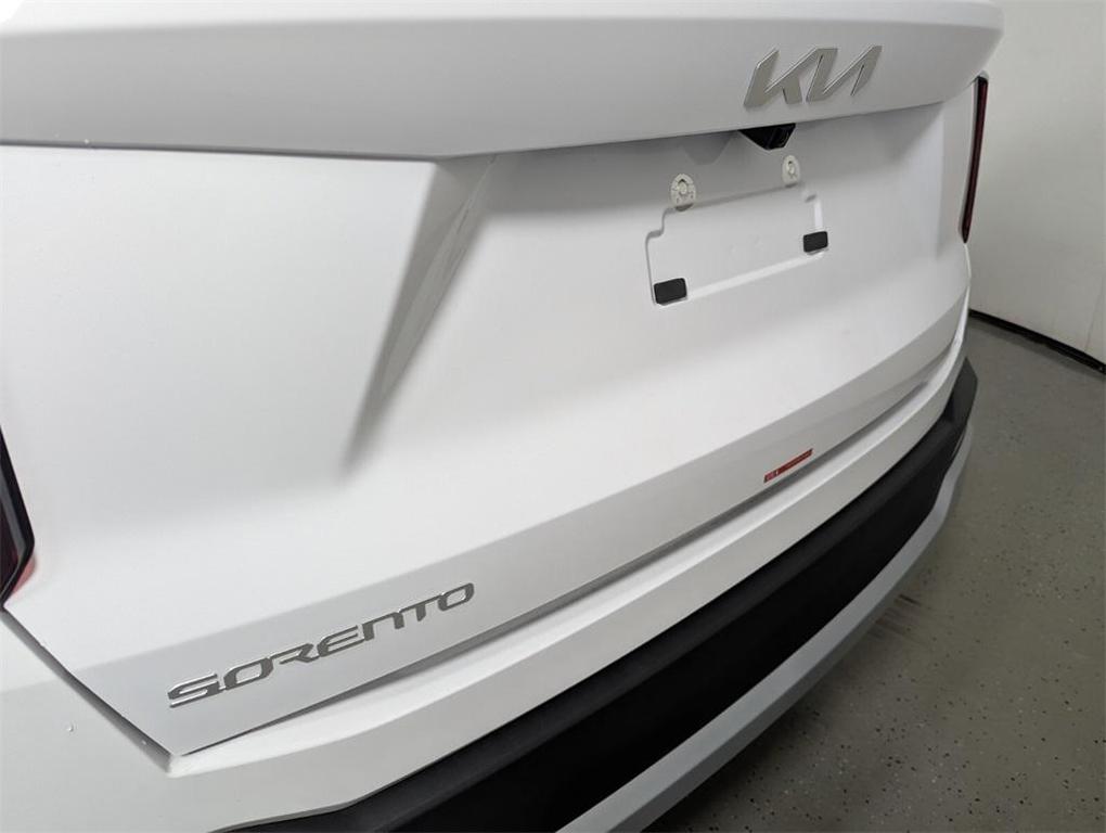 new 2025 Kia Sorento car, priced at $33,625