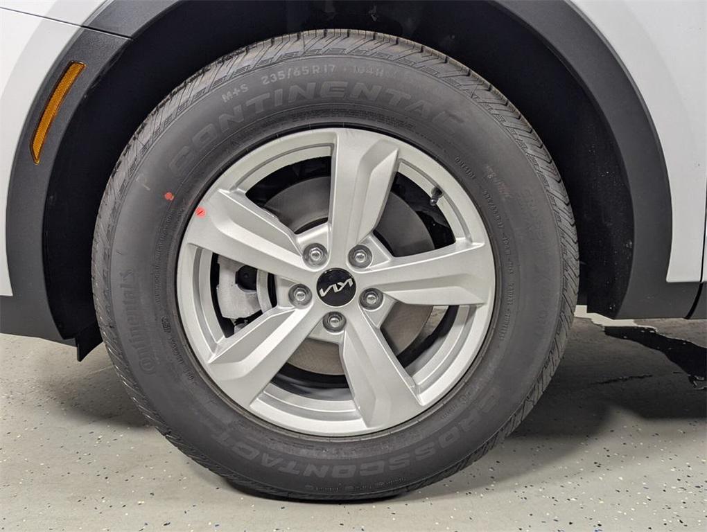 new 2025 Kia Sorento car, priced at $33,625