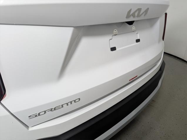 new 2025 Kia Sorento car, priced at $34,125