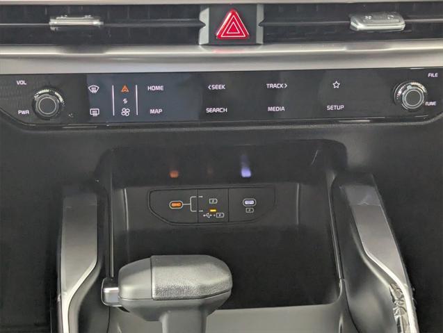 new 2025 Kia Sorento car, priced at $34,125