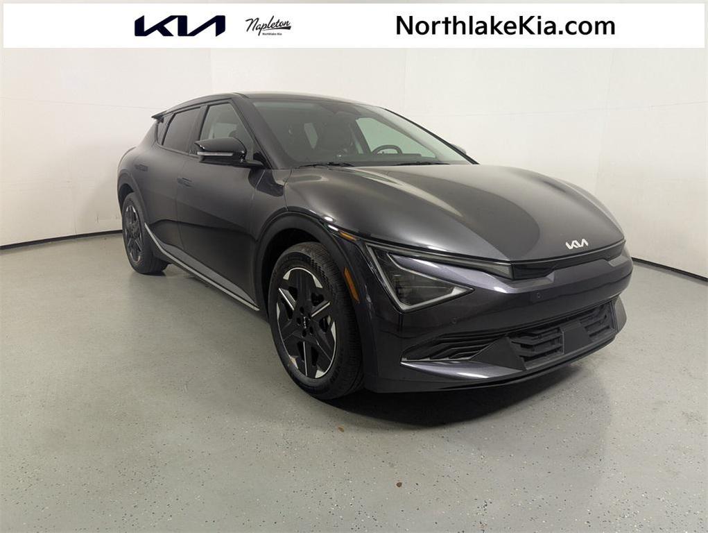 new 2025 Kia EV6 car, priced at $38,580