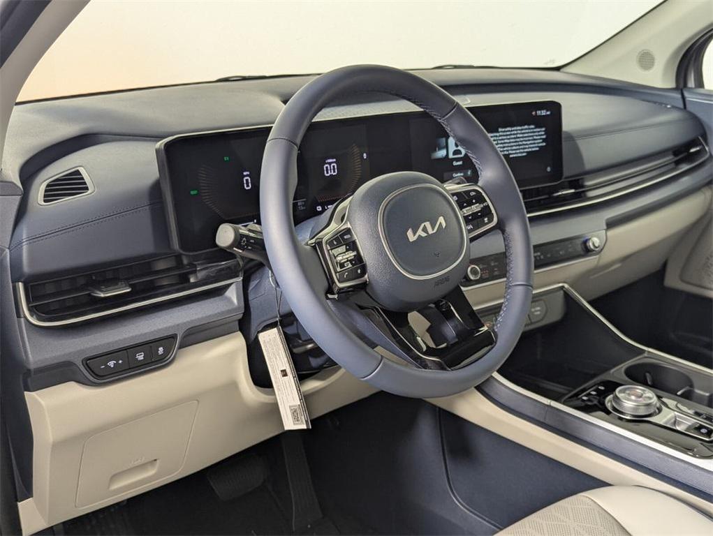 new 2026 Kia Carnival Hybrid car, priced at $43,572