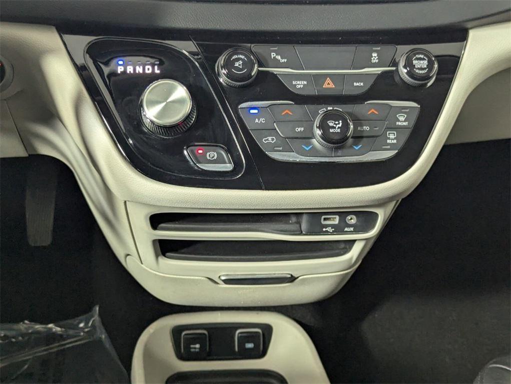 used 2017 Chrysler Pacifica car, priced at $9,900