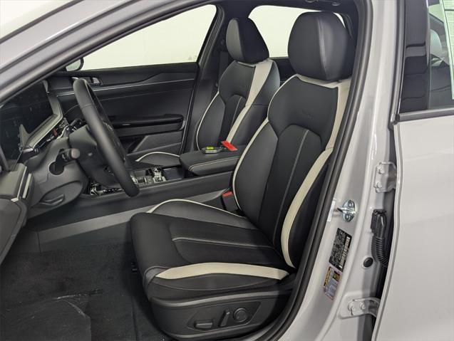 new 2025 Kia K5 car, priced at $32,395