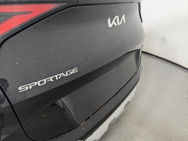 new 2025 Kia Sportage car, priced at $33,523