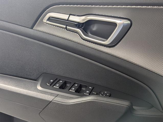 new 2025 Kia Sportage Hybrid car, priced at $31,105