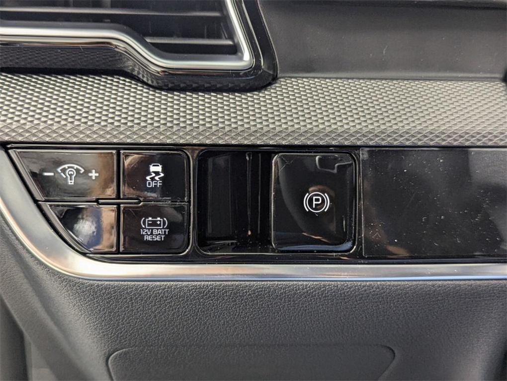 new 2025 Kia Sportage Hybrid car, priced at $29,550