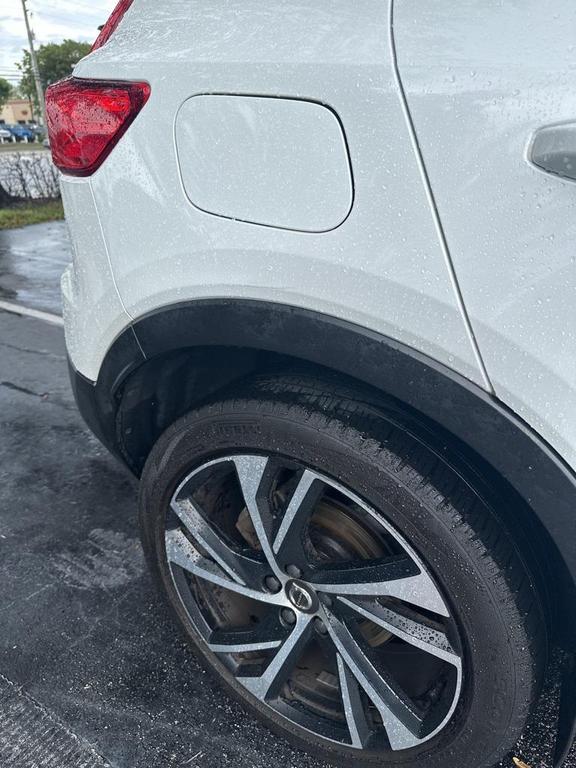 used 2019 Volvo XC40 car, priced at $19,995
