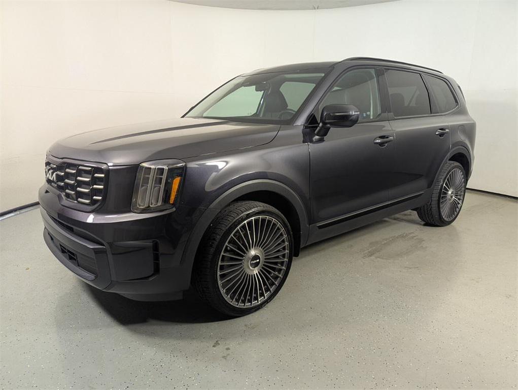 used 2025 Kia Telluride car, priced at $36,995