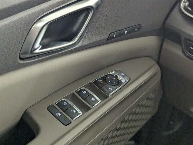 new 2026 Kia Carnival car, priced at $48,285