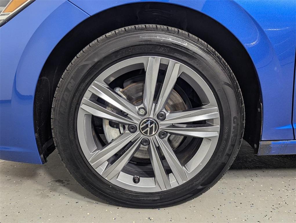 used 2024 Volkswagen Jetta car, priced at $17,995