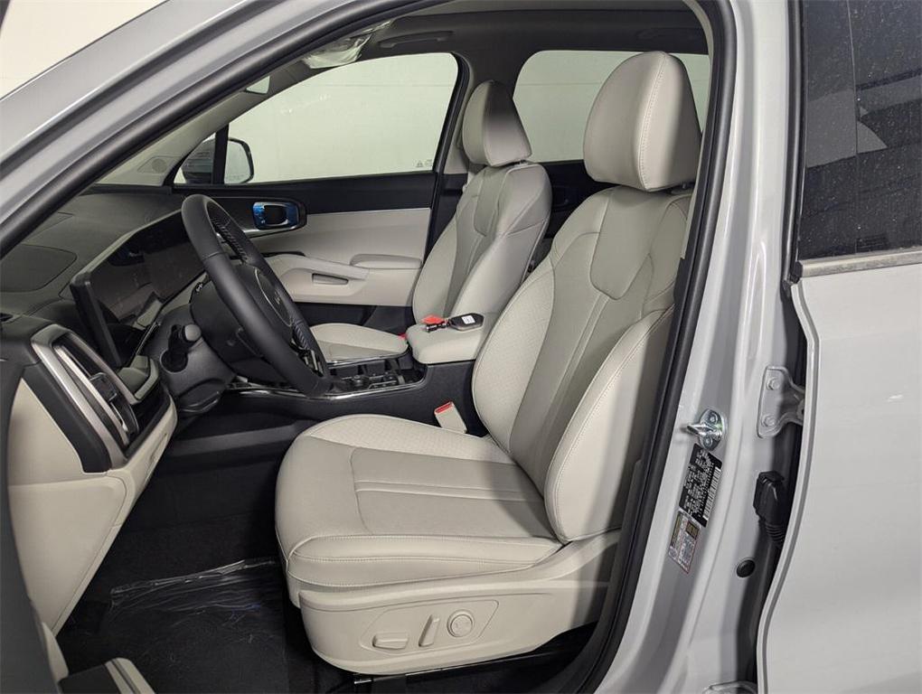 new 2025 Kia Sorento car, priced at $35,968