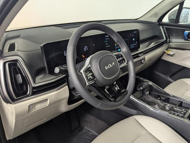 new 2025 Kia Sorento car, priced at $38,675