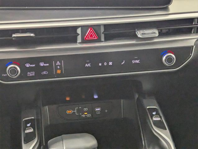 new 2025 Kia Sorento car, priced at $41,875