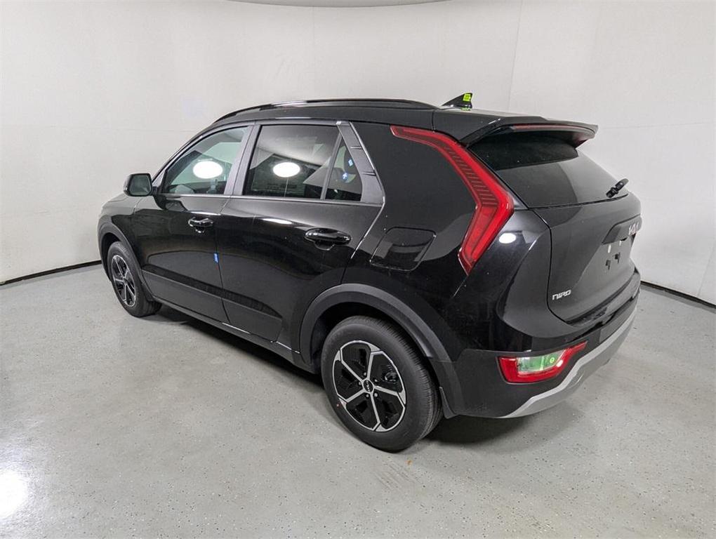 new 2025 Kia Niro car, priced at $31,379