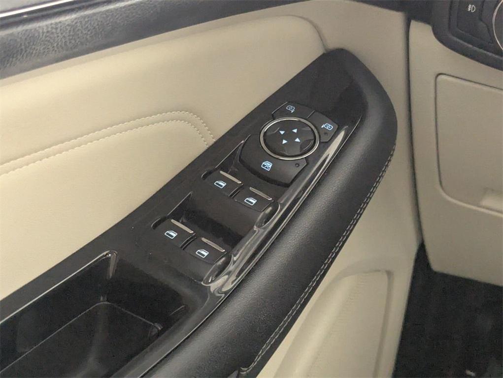 used 2019 Ford Edge car, priced at $13,995