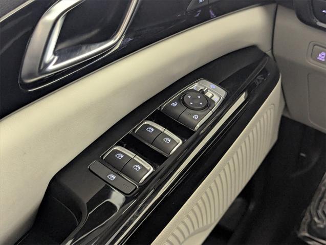 used 2023 Kia Carnival car, priced at $33,491
