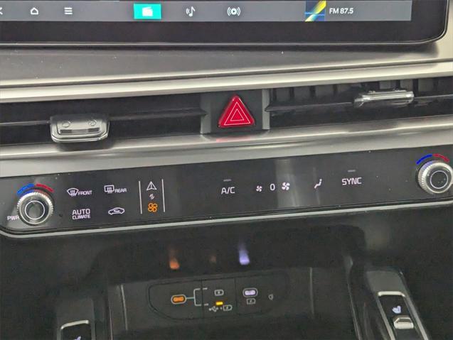 new 2025 Kia Sorento car, priced at $37,151
