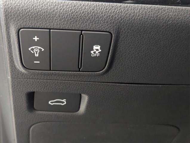 new 2025 Kia K5 car, priced at $31,645