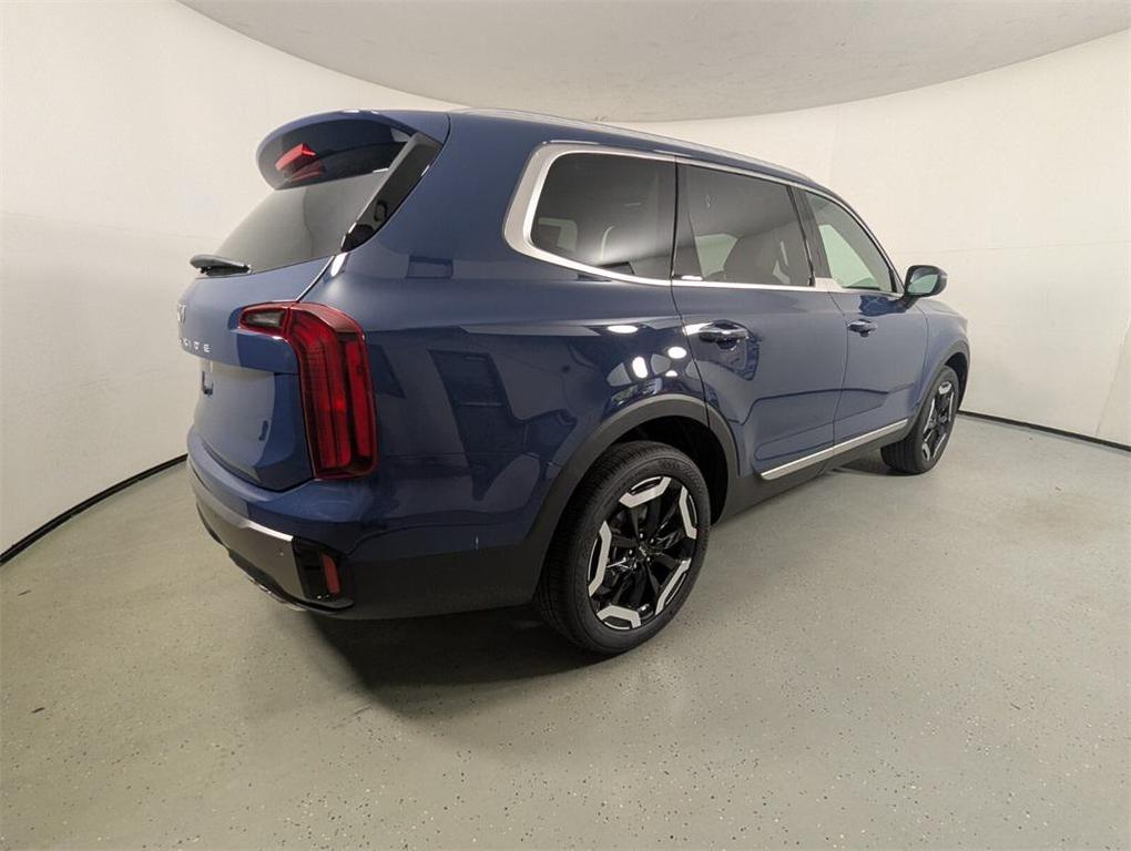 new 2025 Kia Telluride car, priced at $40,200