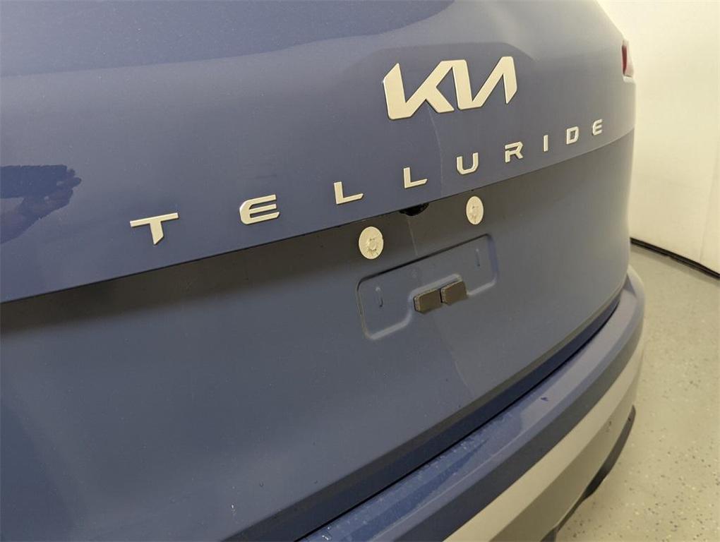 new 2025 Kia Telluride car, priced at $40,200