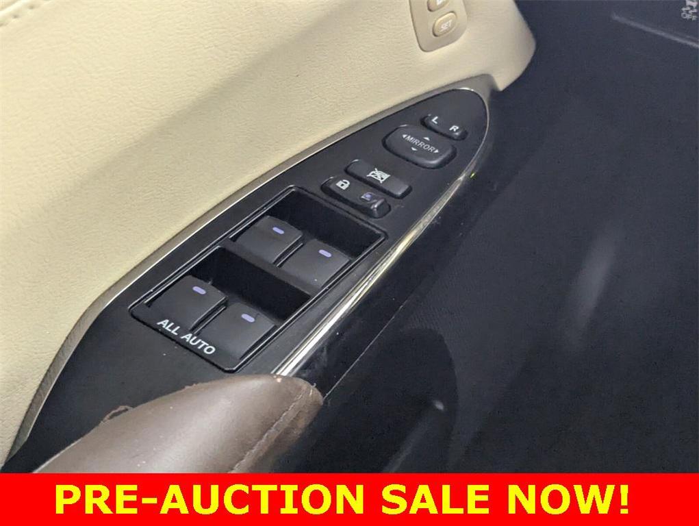 used 2014 Toyota Avalon Hybrid car, priced at $6,995