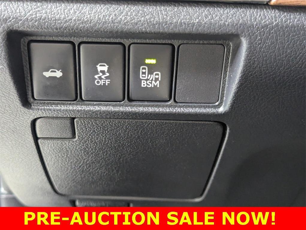 used 2014 Toyota Avalon Hybrid car, priced at $6,995