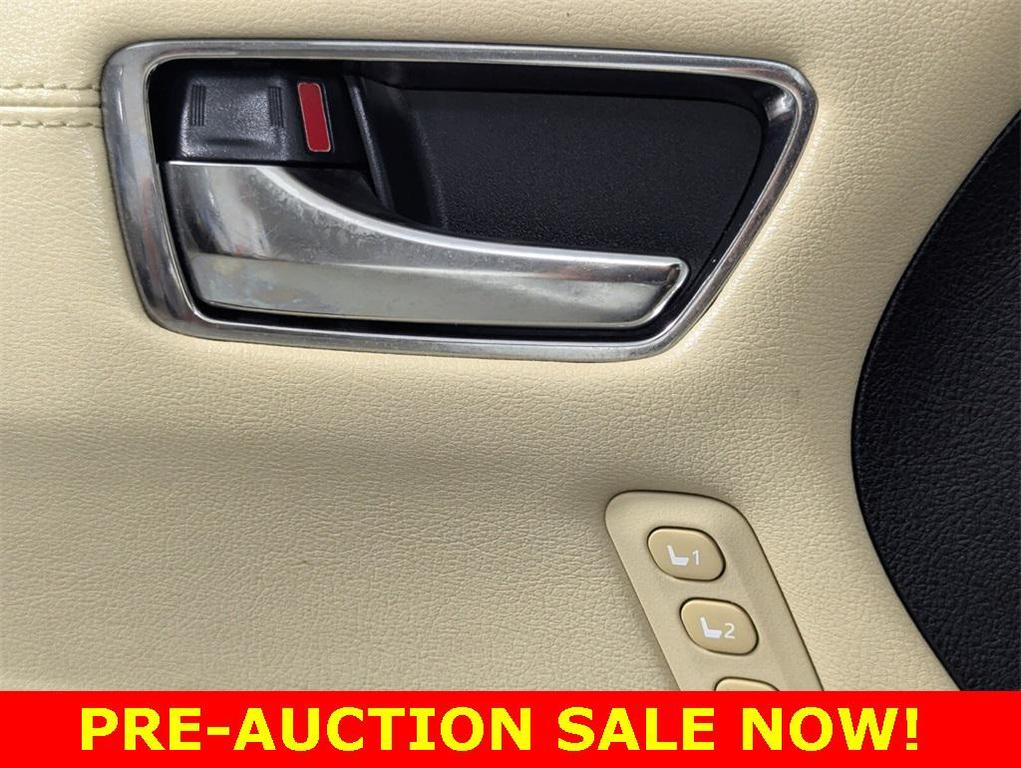 used 2014 Toyota Avalon Hybrid car, priced at $6,995