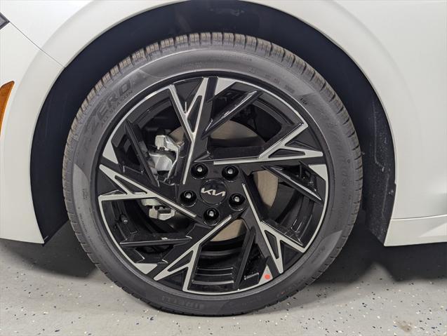 new 2025 Kia K5 car, priced at $32,690