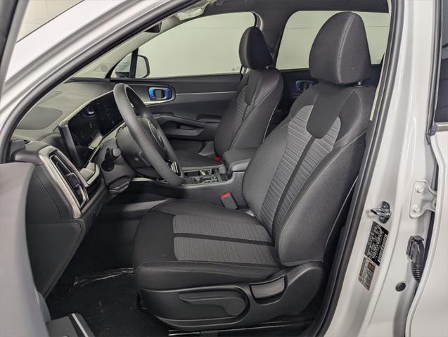 new 2025 Kia Sorento car, priced at $33,441