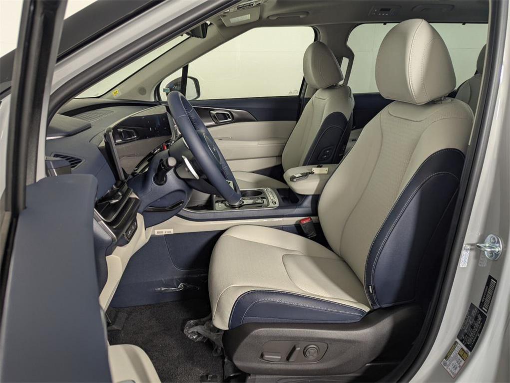 new 2026 Kia Carnival Hybrid car, priced at $53,381