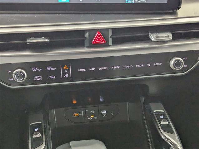 new 2025 Kia Sorento car, priced at $37,476