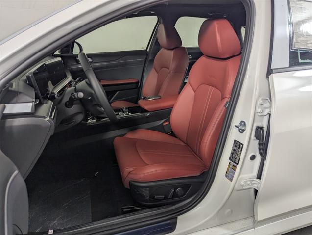 new 2025 Kia K5 car, priced at $30,965