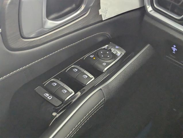 new 2025 Kia Sorento car, priced at $44,261