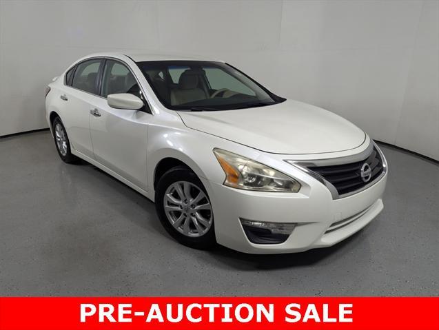 used 2014 Nissan Altima car, priced at $7,791