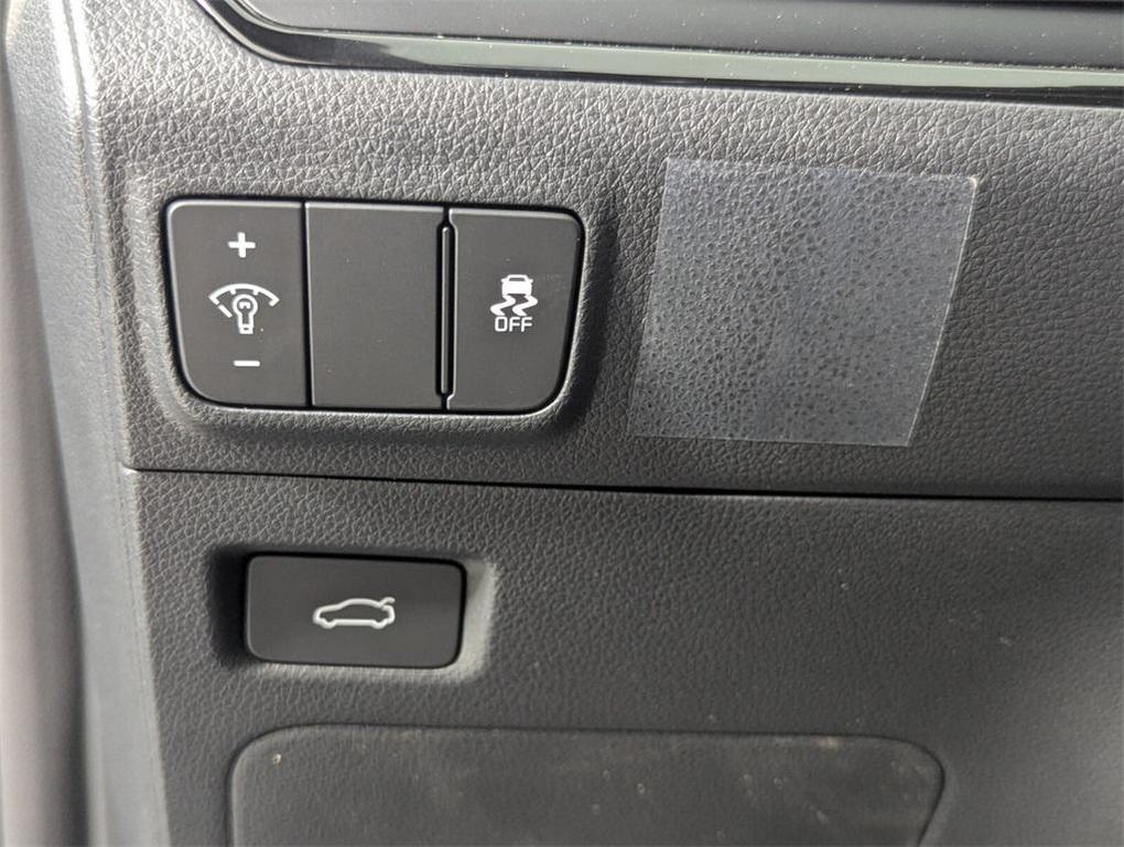 new 2026 Kia K5 car, priced at $30,685