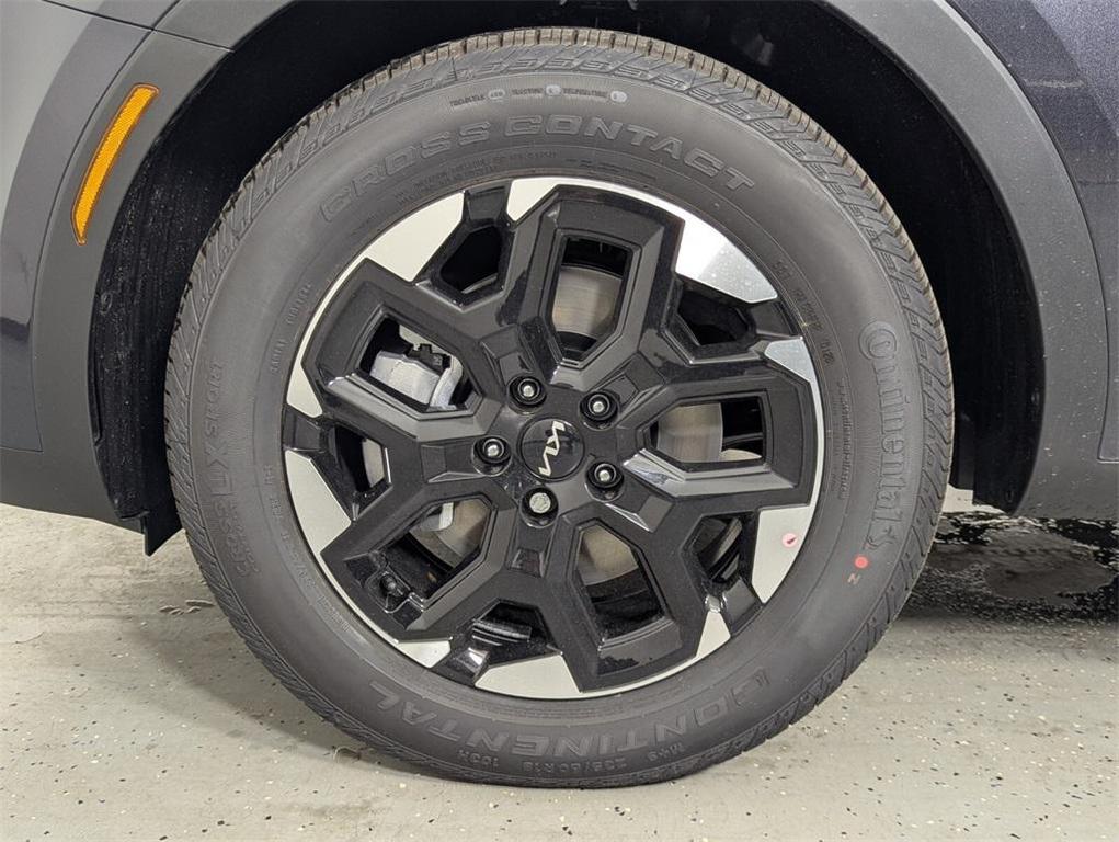 new 2026 Kia Sorento car, priced at $38,445