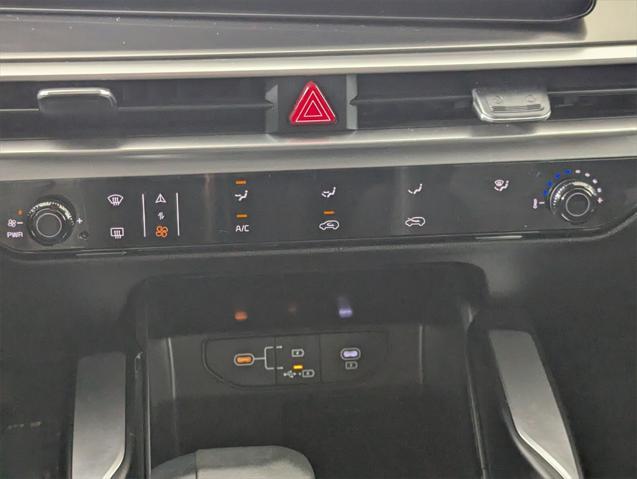 used 2025 Kia Sorento car, priced at $29,991