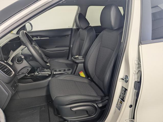 new 2025 Kia Seltos car, priced at $26,168