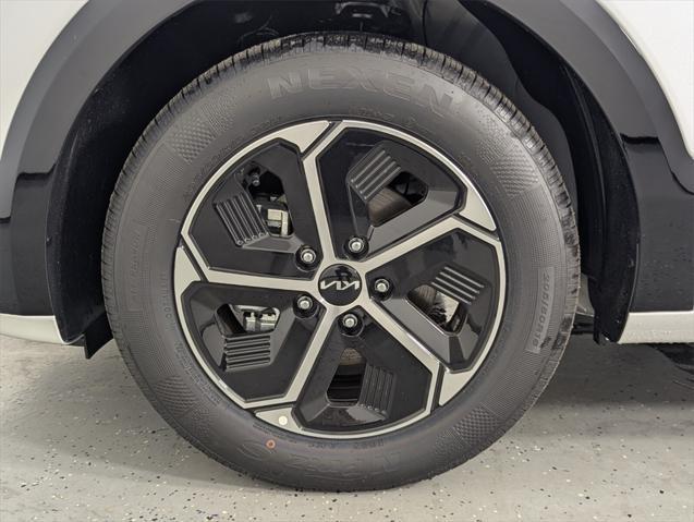 new 2025 Kia Niro car, priced at $34,805