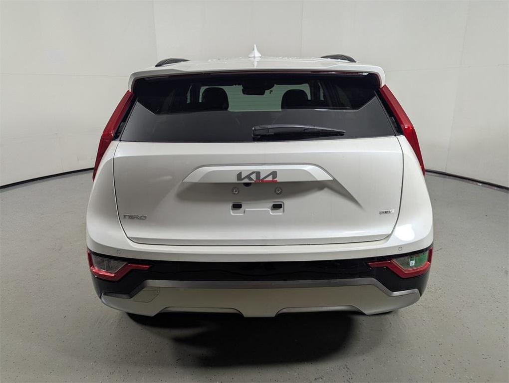 new 2025 Kia Niro car, priced at $33,540