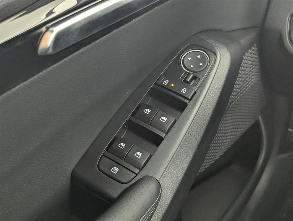 new 2025 Kia Seltos car, priced at $26,753