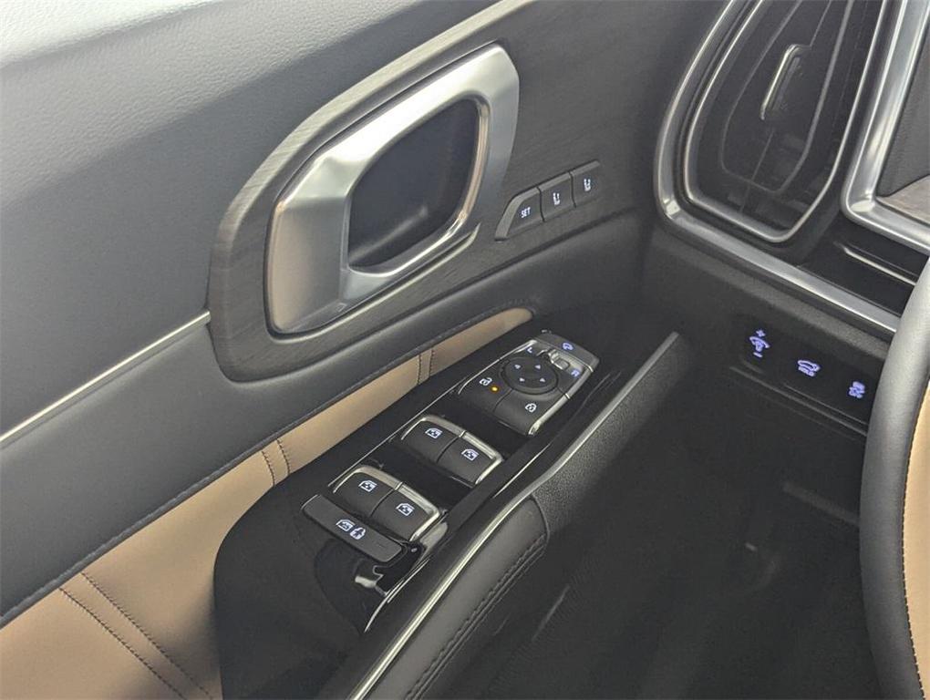 new 2025 Kia Sorento car, priced at $45,379