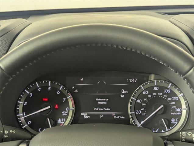 used 2021 Toyota Highlander car, priced at $30,691