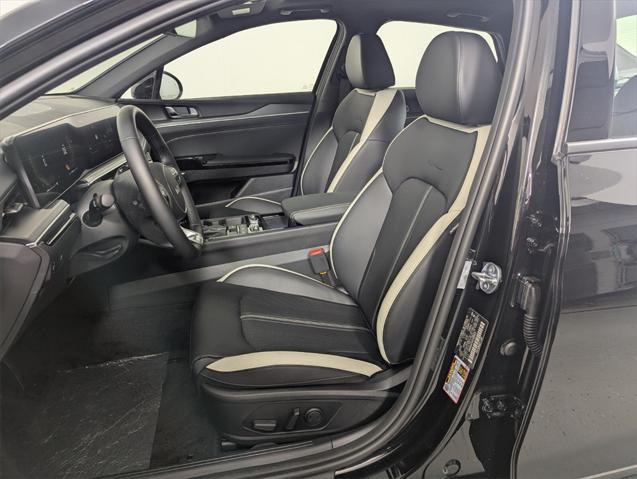 new 2025 Kia K5 car, priced at $33,500